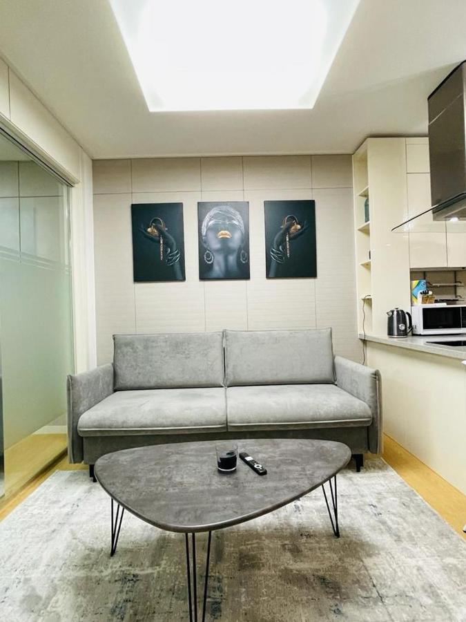 Happy Days At Highvill G Apartman Promyshlennyy Kültér fotó