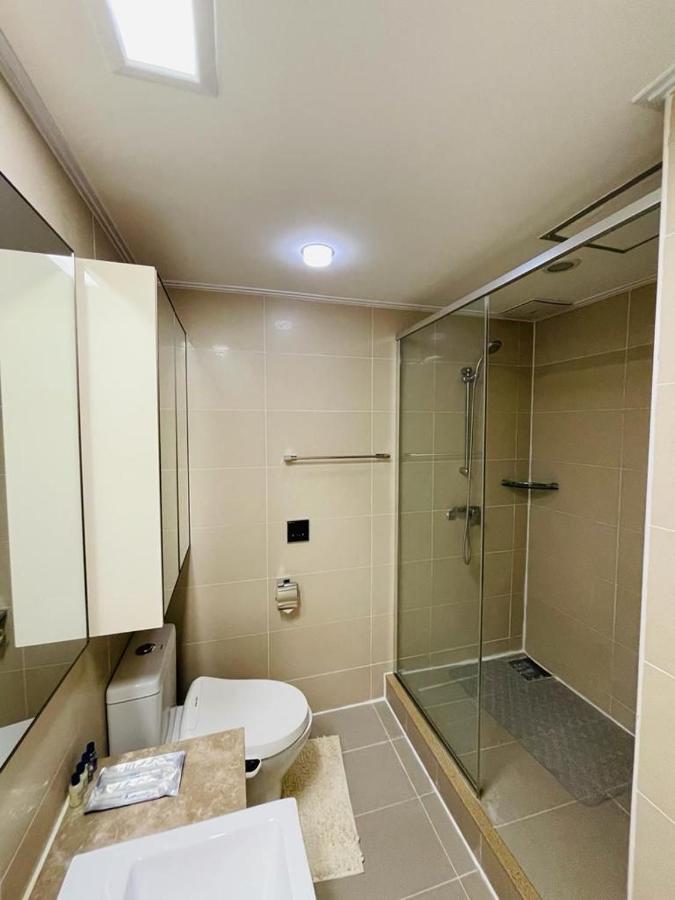 Happy Days At Highvill G Apartman Promyshlennyy Kültér fotó